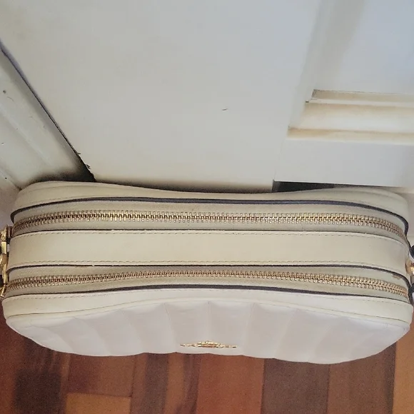 Coach Ivory Quilted Crossbody Bag - Picture 3 of 9